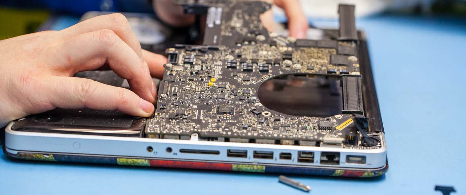 Замена или ремонт видеочипа ноутбука Apple MacBook в Саратове