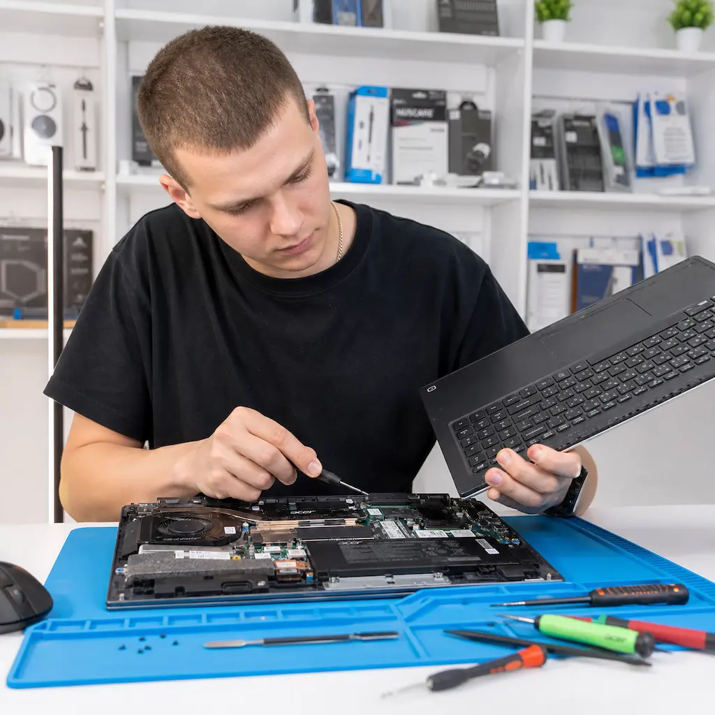 заменить клавиатуру на ноутбуке Acer в Саратове