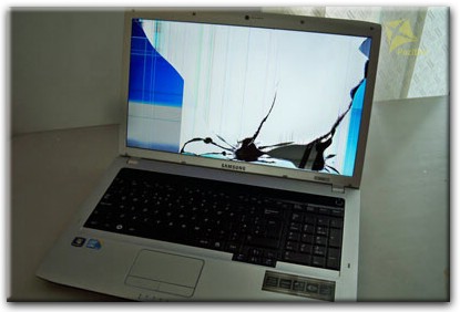 замена матрицы на ноутбуке Samsung в Саратове